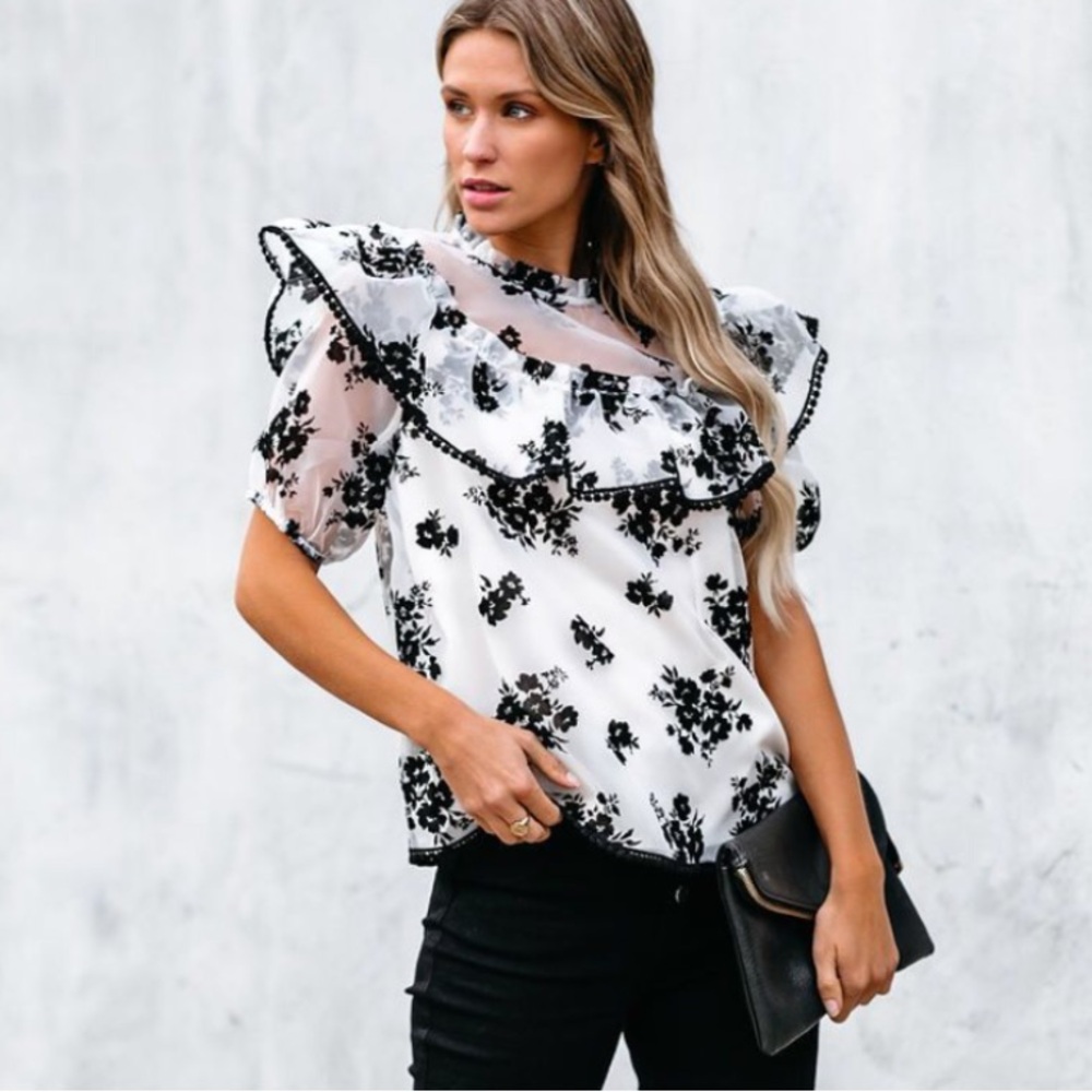VICI Zinnia Ruffle Statement Blouse | Feminine Elegant | Black & White | Size‎ M